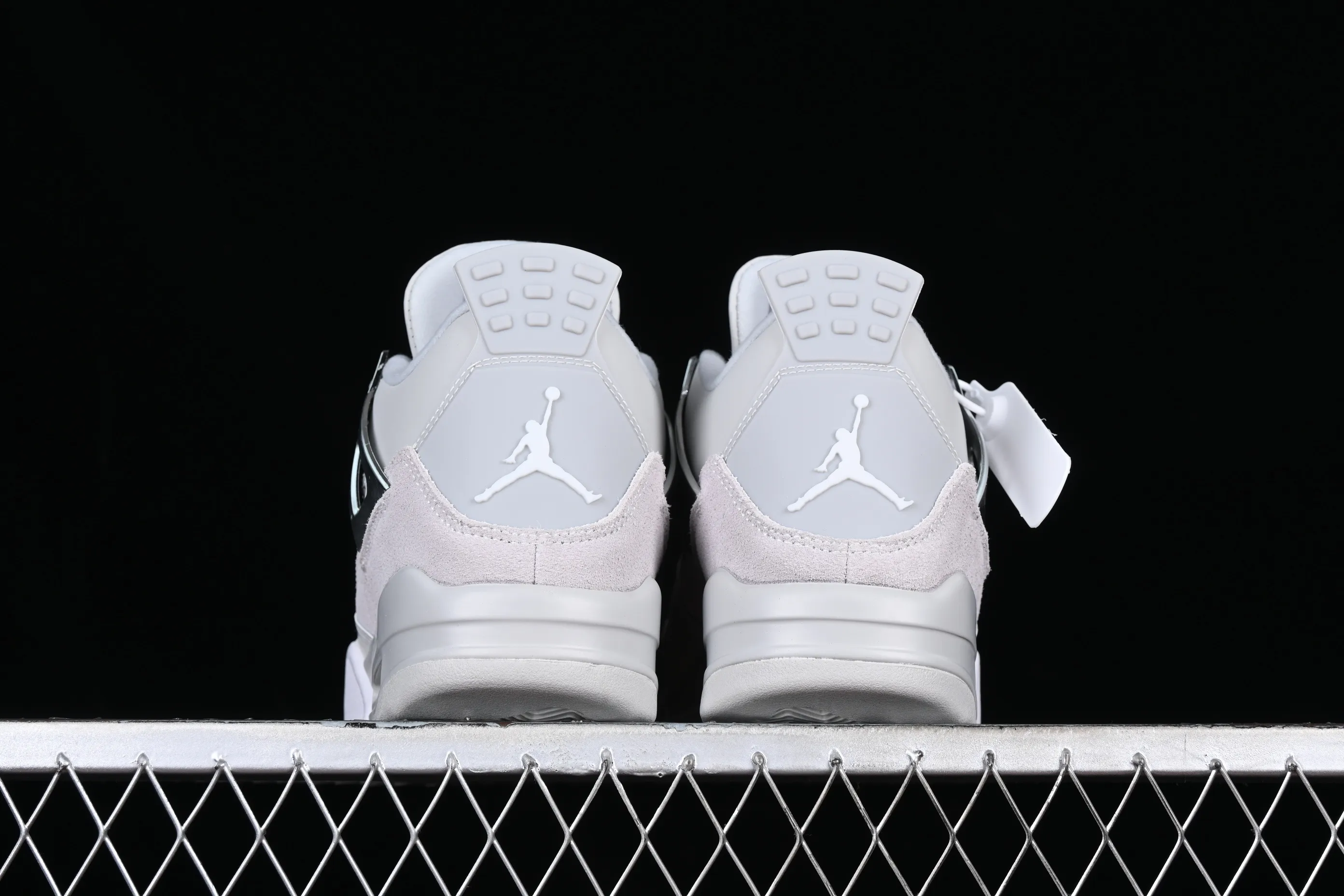 All categories Air Jordan Jordan series basketball shoes Air Jordan 4 cost-effective version Air Jordan 4 Retro "Frozen Moments" AJ4 Joe 4 electroplated silver AQ9129-001